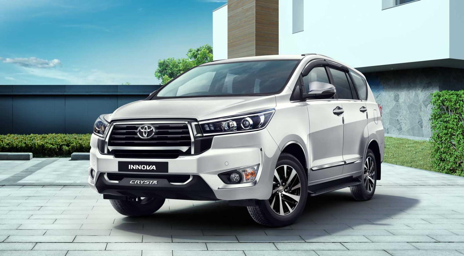 Toyota Innova Crysta Auto
